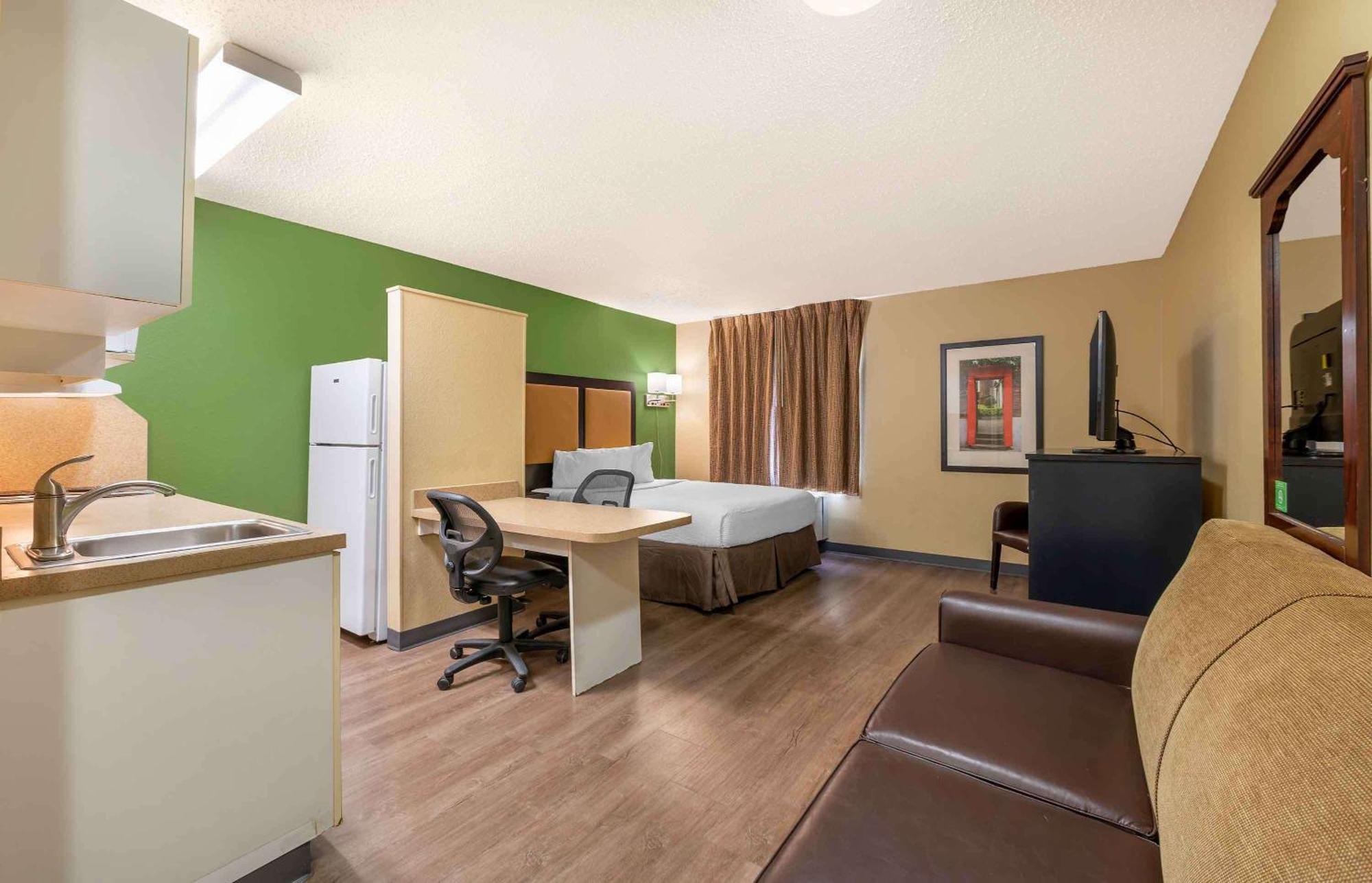 เอ็กซ์เทนด์ สเตย์ อเมริกา ชิคาโก ลอมบาร์ด โอ๊คบรูก Hotel โอ๊คบรูคเทอร์เรซ ภายนอก รูปภาพ