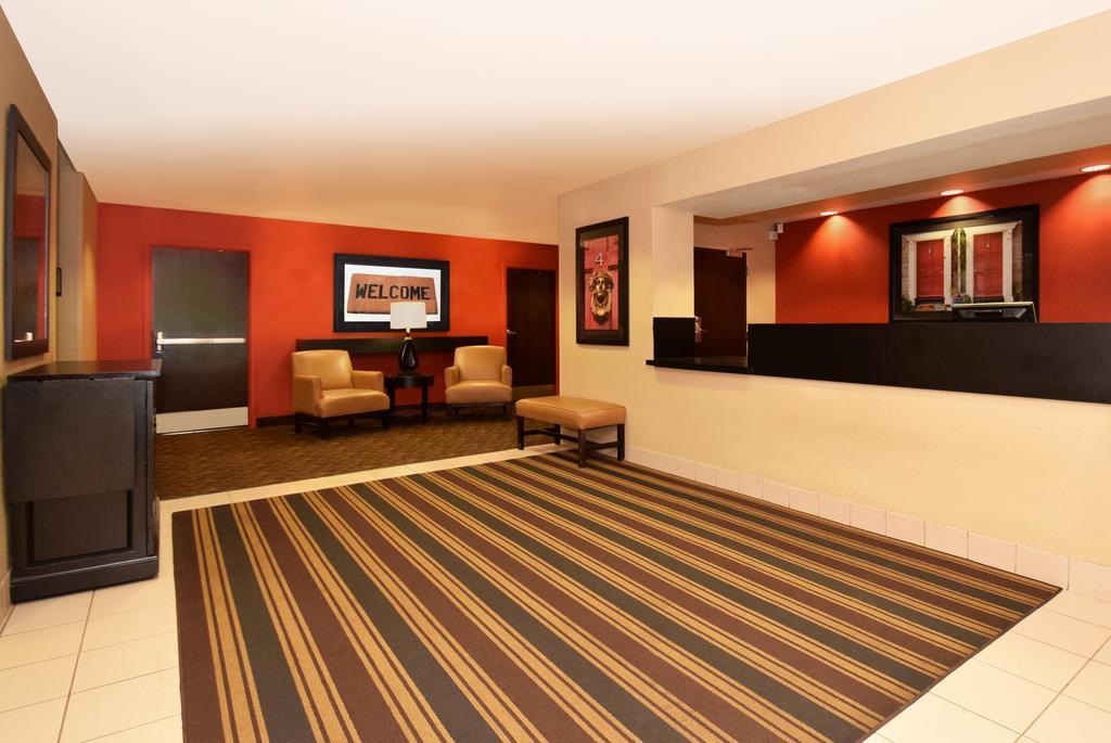 เอ็กซ์เทนด์ สเตย์ อเมริกา ชิคาโก ลอมบาร์ด โอ๊คบรูก Hotel โอ๊คบรูคเทอร์เรซ ภายนอก รูปภาพ